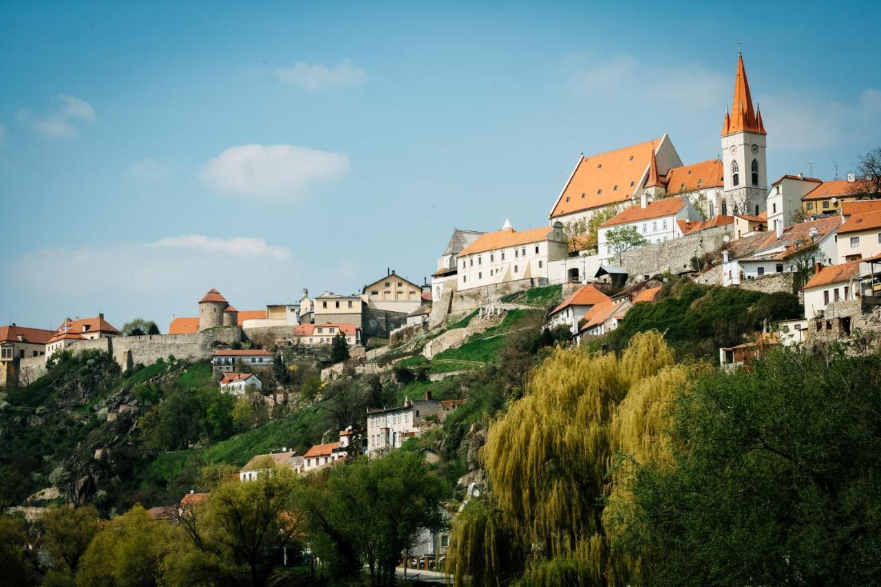 Apartman V Srdci Znojma „Jako Doma“ Znojmo Luaran gambar